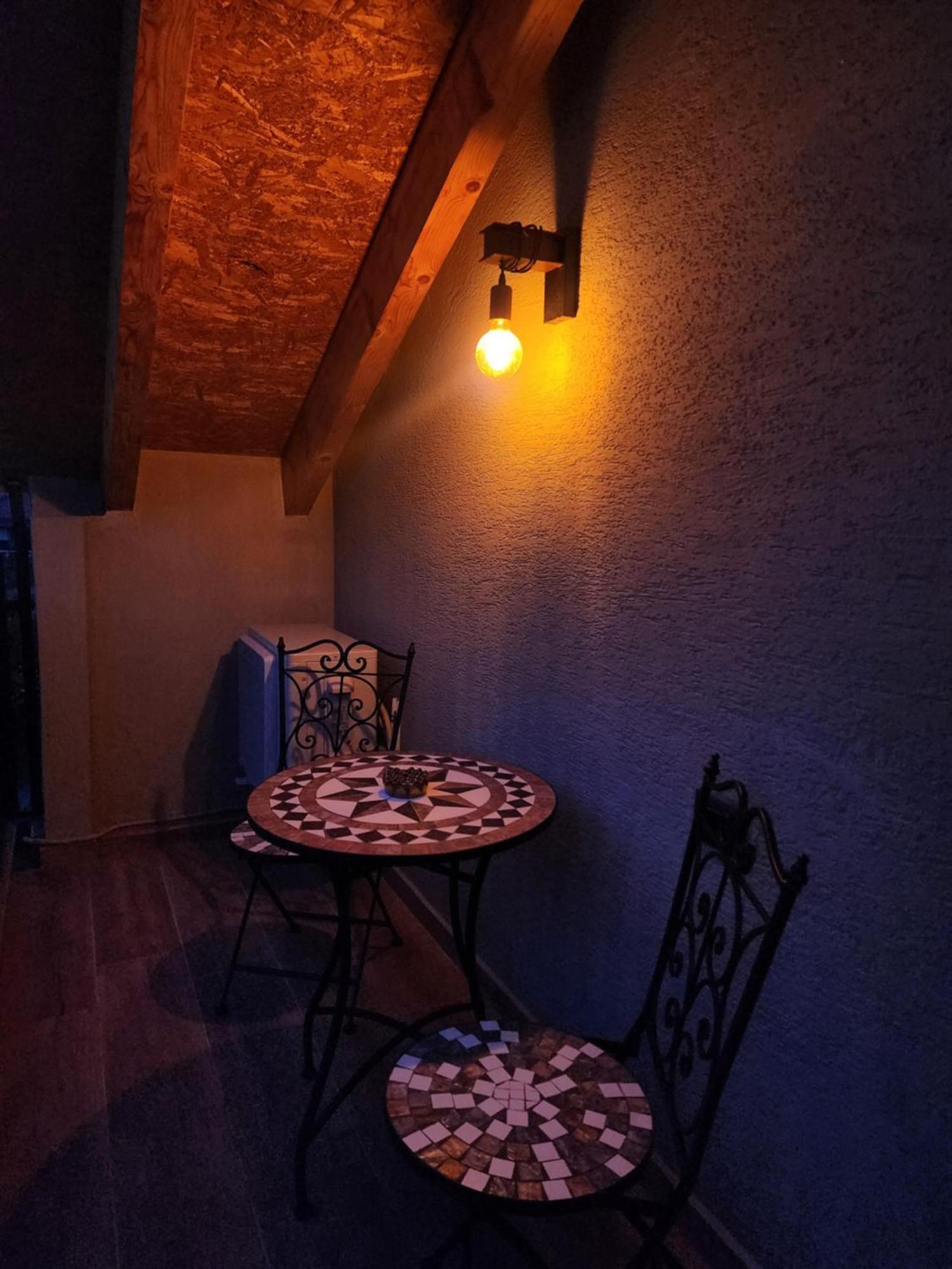 Guesthouse Te Avllia Kelcyre ภายนอก รูปภาพ